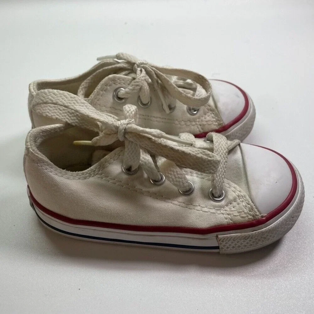 Lot of 2 Converse All Star Toddler Size 6 Black and white Canvas Low Top Lace up